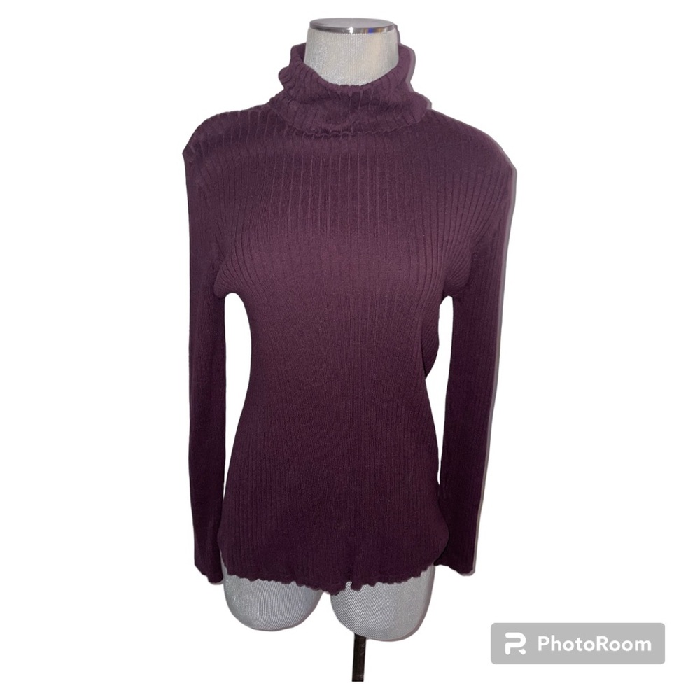 Plum turtleneck